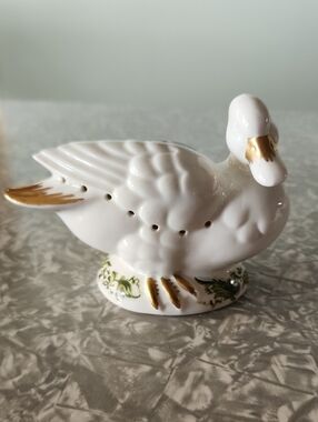 Elizabeth Arden White and Gold Porcelain Duck Figurine